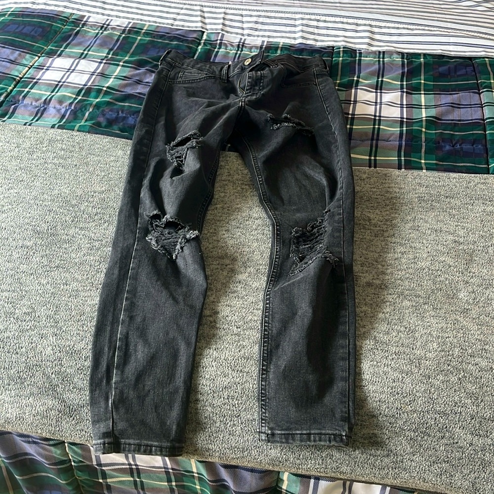 Top shop jamie skinny jeans - ripped style (size 28”waist, 30” length)